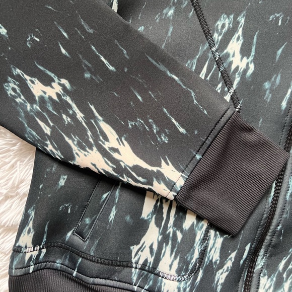 Women’s RBX Activewear Bomber Jacket Women’s Size XL  Black Blue & White Marble - Picture 9 of 16